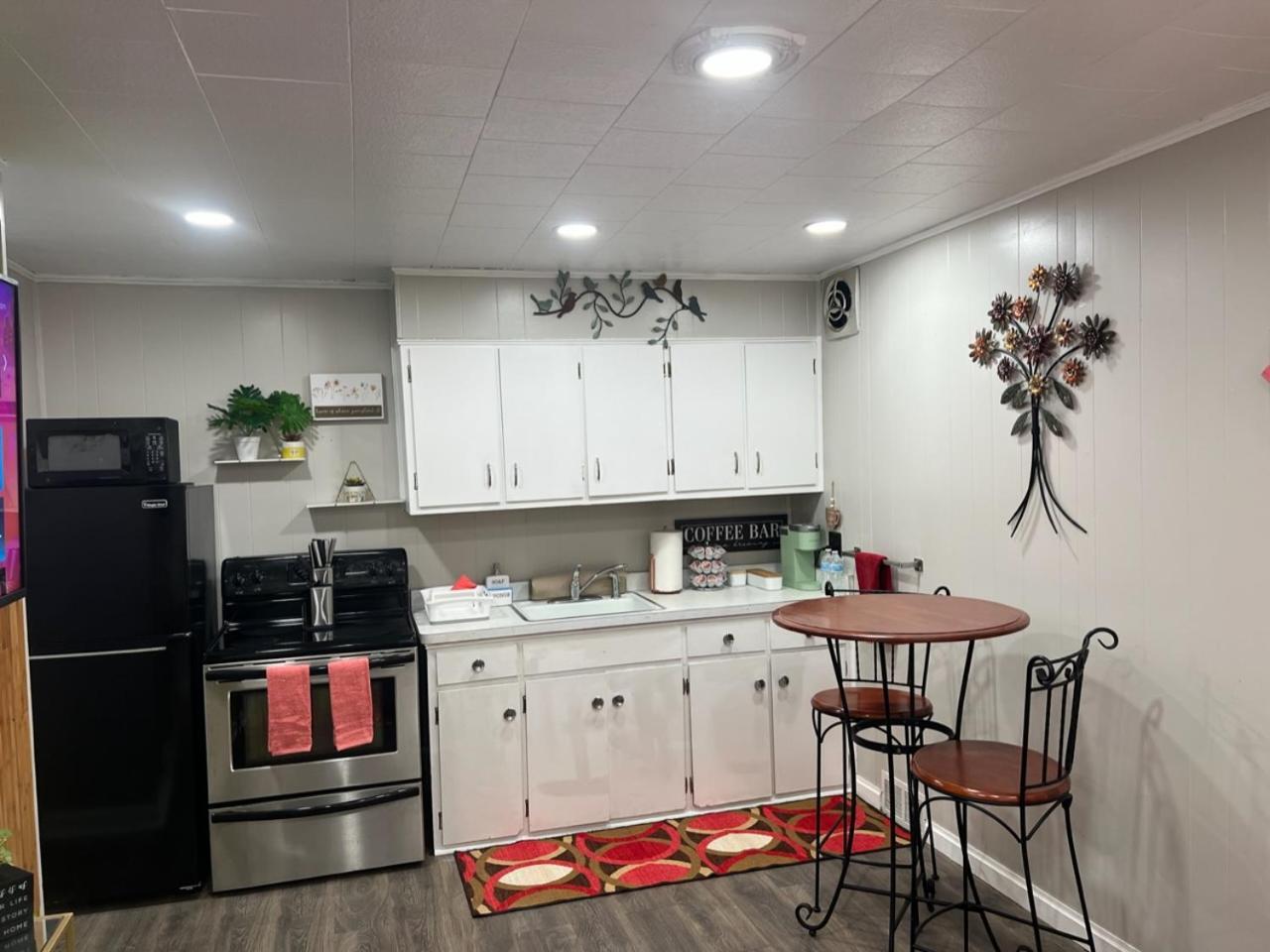 Cozy Buffalo Home-Sleeps 4 Lackawanna ภายนอก รูปภาพ